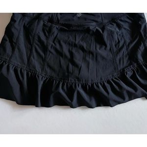 Cute tennis skirt by Athleta. Very comfortable- no obvious wear
